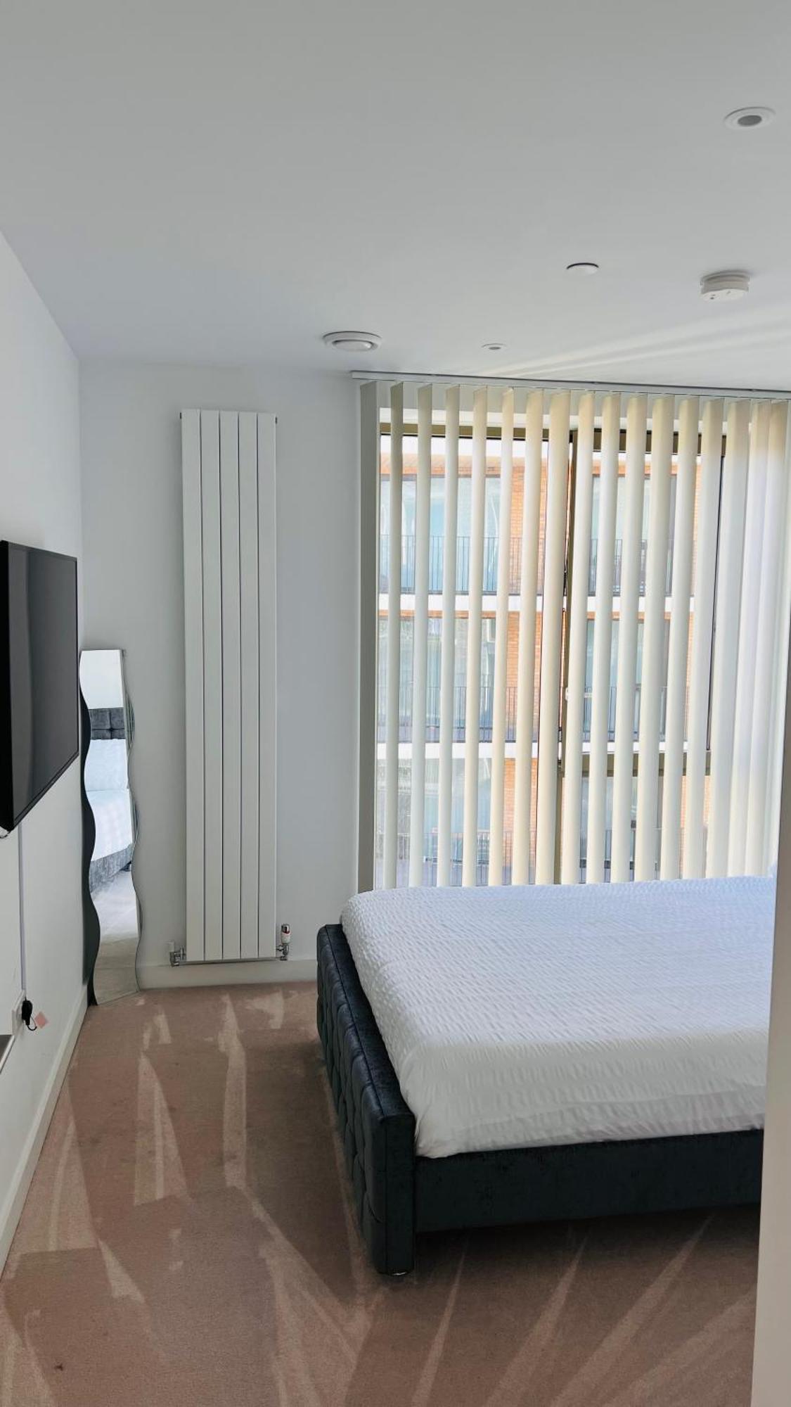 Lush Living - Double Room With Private Bathroom ลอนดอน ภายนอก รูปภาพ
