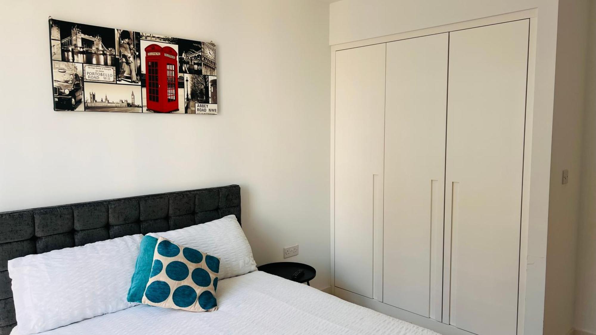 Lush Living - Double Room With Private Bathroom ลอนดอน ภายนอก รูปภาพ