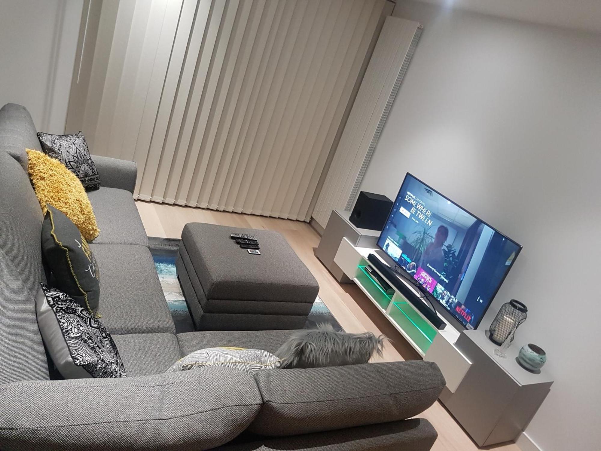 Lush Living - Double Room With Private Bathroom ลอนดอน ภายนอก รูปภาพ